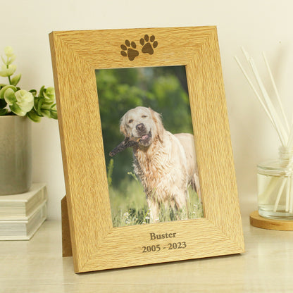 Personalised Oak Finish 6x4 Paw Prints Photo Frame