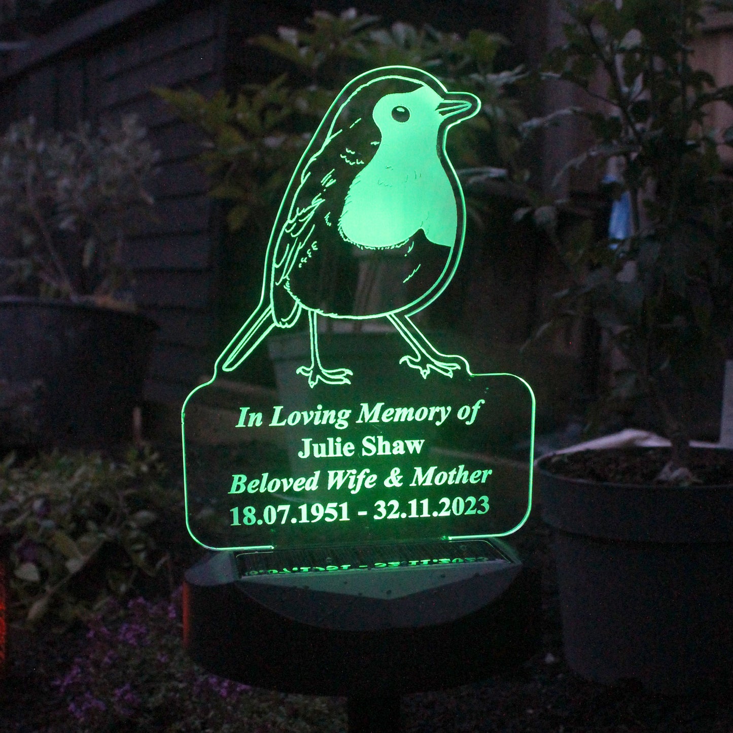 Personalised Robin Memorial Outdoor Solar Light